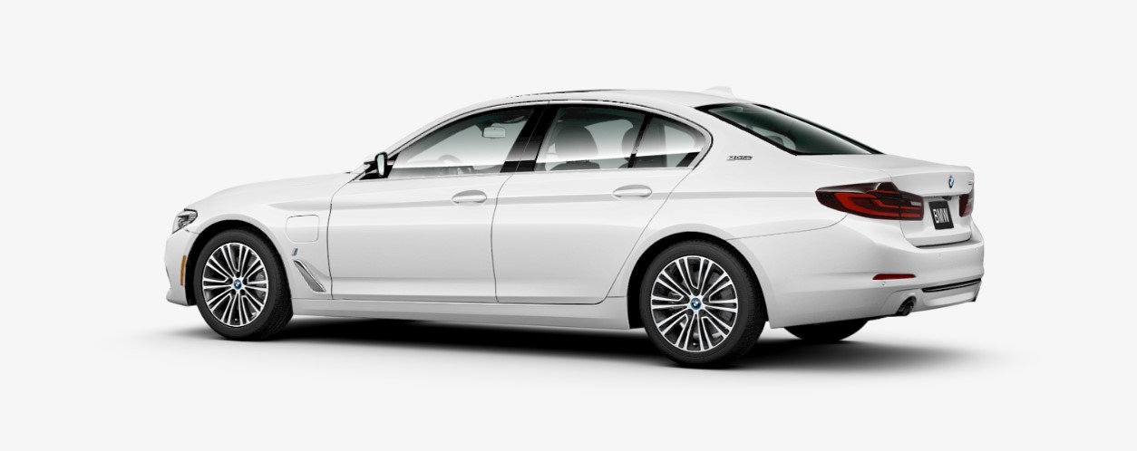 2018 BMW 530e iPerformance Rear White Exterior 2018 BMW 530e iPerformance Rear White Exterior